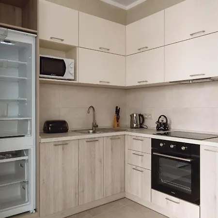 Aqvamarine Residense With Sea View 99ам Apartment *